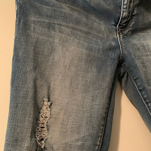 Ripped Jeans - Picture 2 of 2